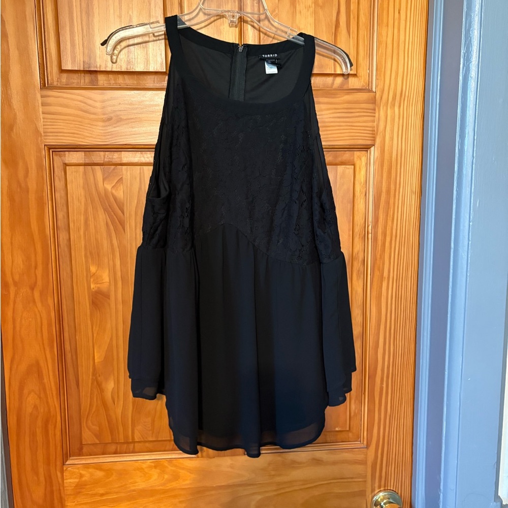 Torrid Black Lace Detail Sleeveless Top